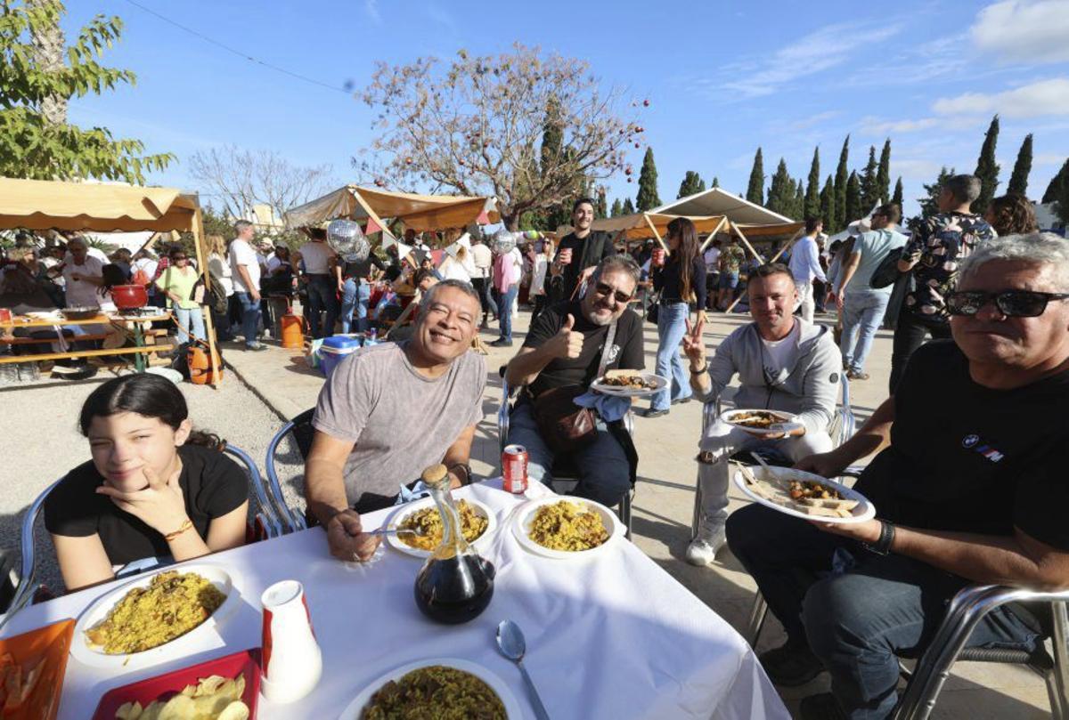 Un grupo de amigos en el concurso de  2024. |  | J.A. RIERA