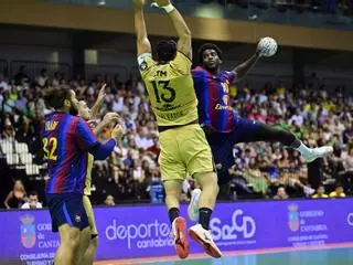 El Barça agranda su hegemonía en la Supercopa Ibérica (39-34)