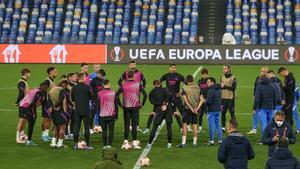 El Barça es juga a Nàpols el títol de la supervivència