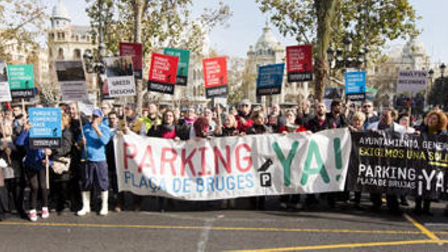 Los vendedores del Mercat inician sus paros de protesta