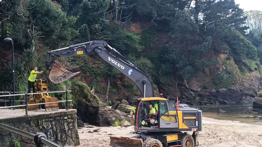 Oleiros inicia la restauración del paseo entre Santa Cruz y As Galeras