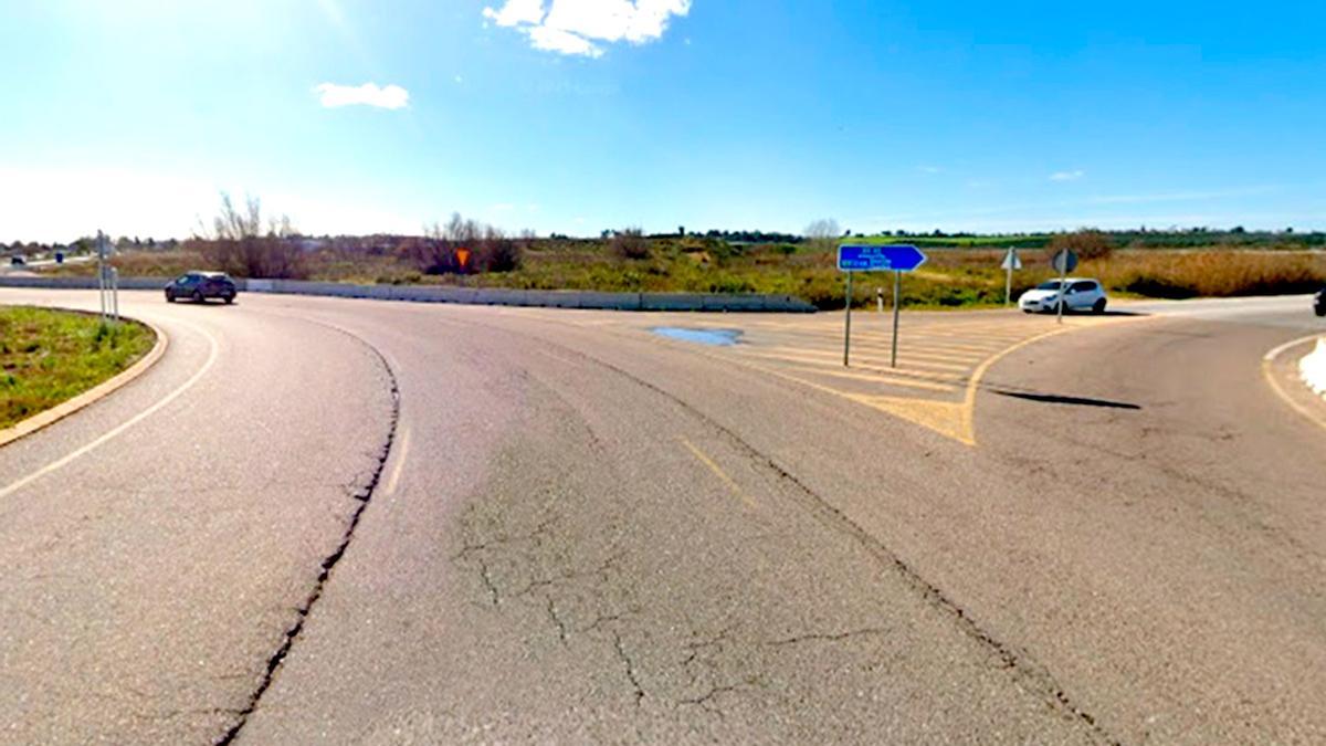 Imagen de la rotonda donde tuvo lugar el accidente.