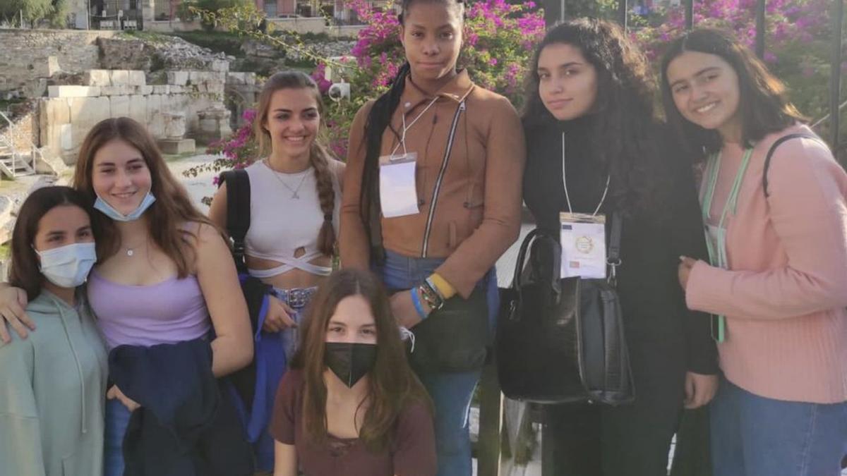 Un grup d’alumnes del Monturiol, de viatge a l’estranger