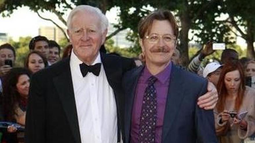 Le Carré, junto a Gary Oldman.