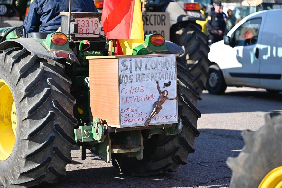 Uno de los vehículos participantes en la marcha.