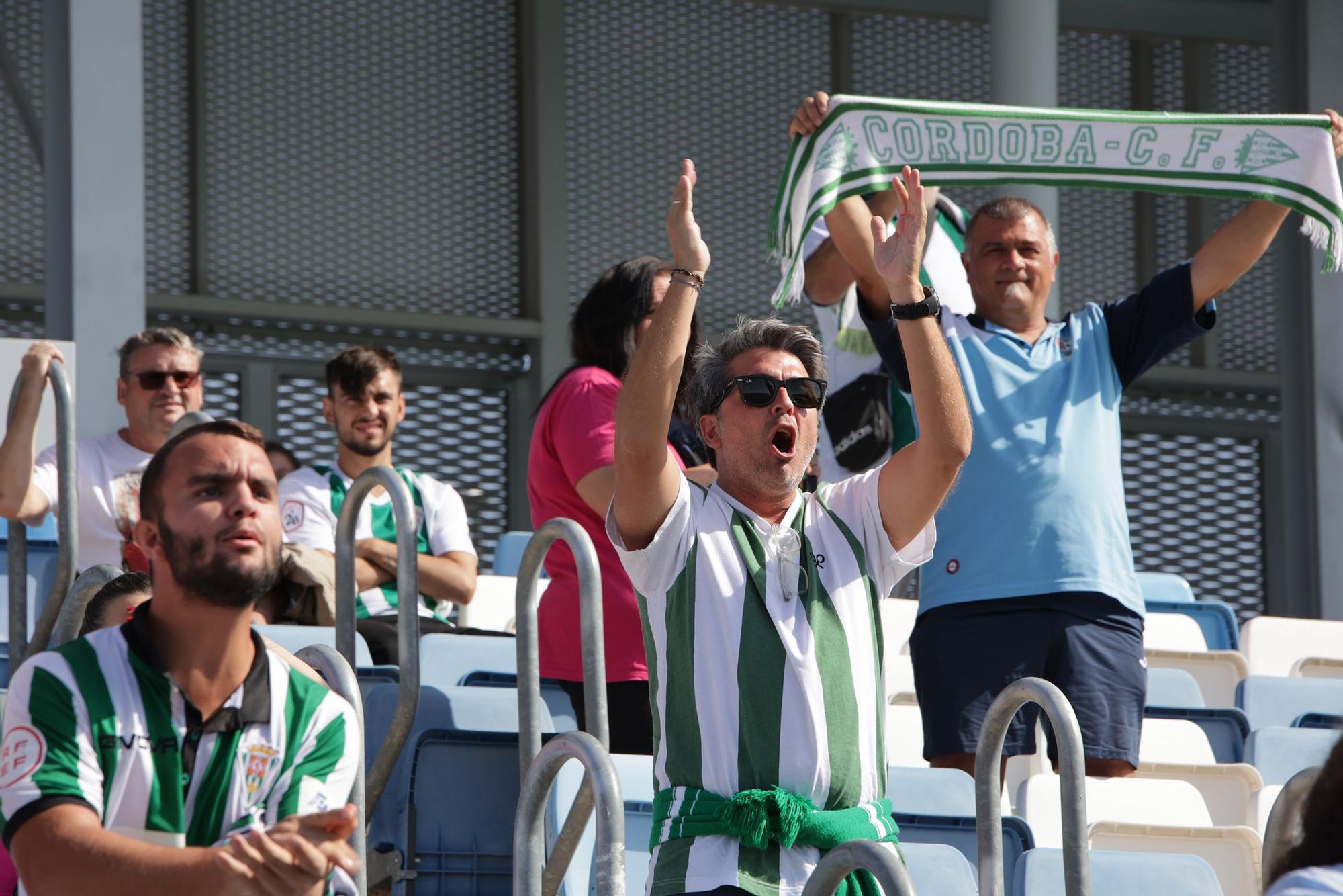 Los aficionados en el Real Madrid Castilla.Córdoba CF