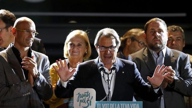 Mas pide al Estado aceptar "la victoria del 'sí"