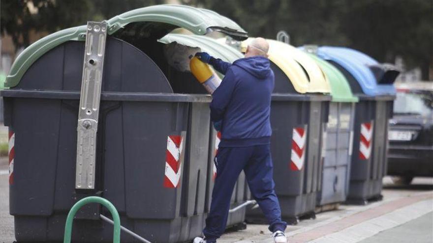 La recogida de residuos disminuyó un 17% la semana pasada en Zaragoza por el confinamiento