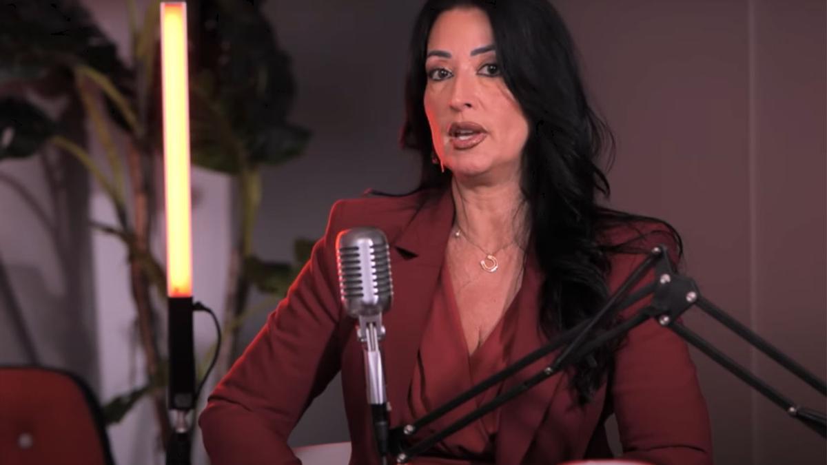 La notaria María Cristina Clemente explica de forma muy sencilla porqué los padres "no deben avalar las hipotecas de sus hijos"