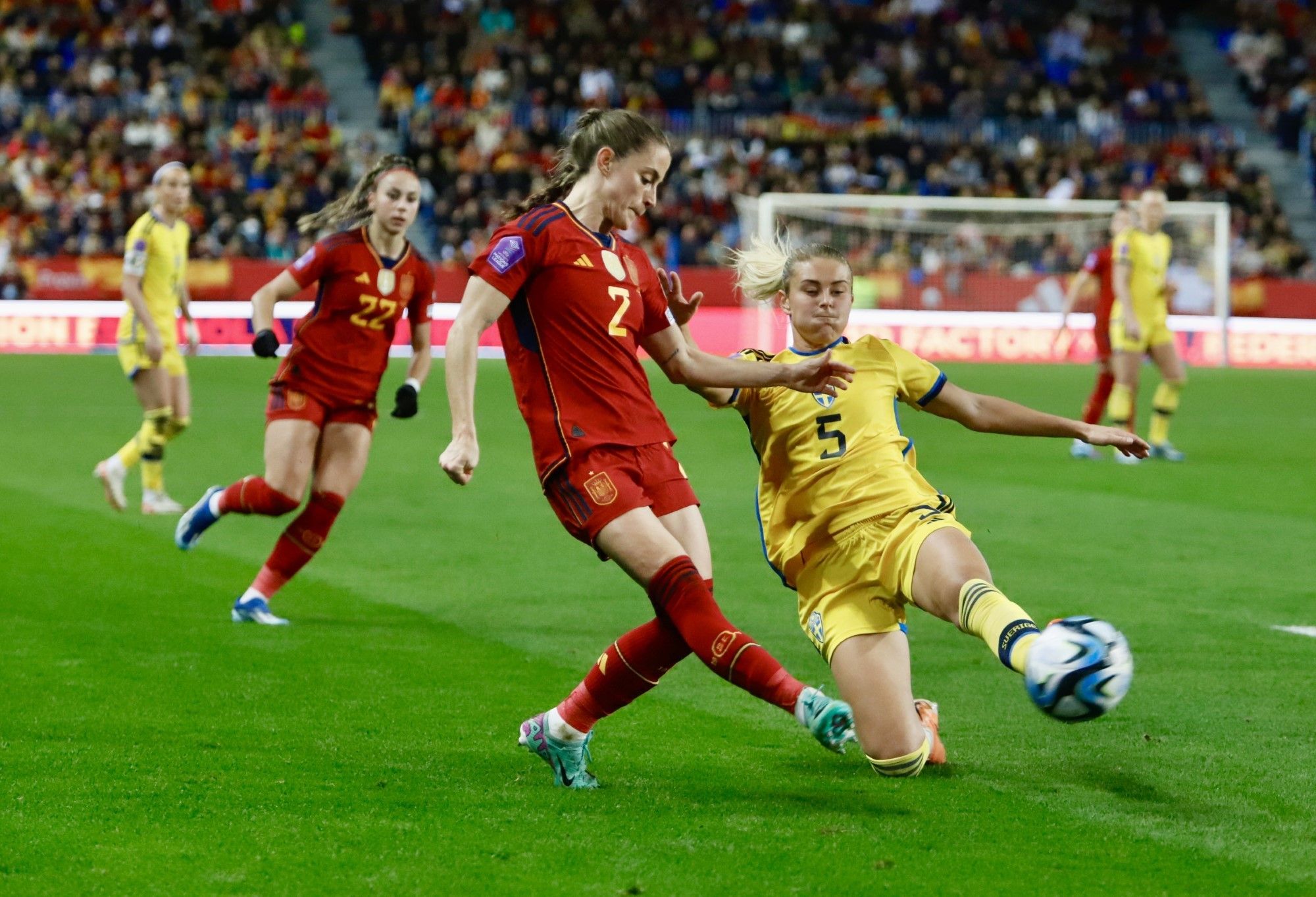 La victoria de la selección femenina de fútbol ante Suecia en La Rosaleda, en imágenes