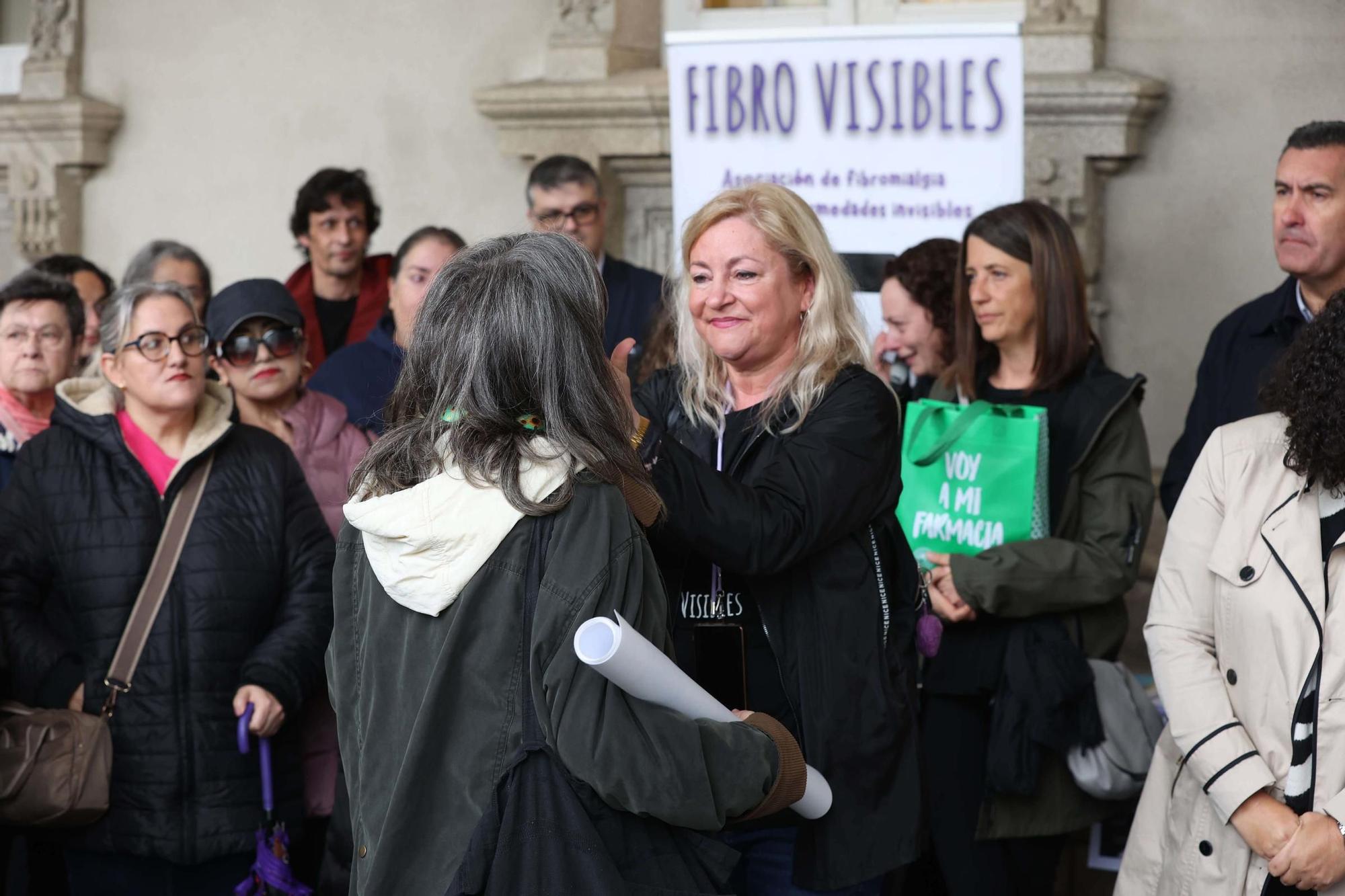 Día Mundial de la Fibromialgia: concentración de afectos en María Pita