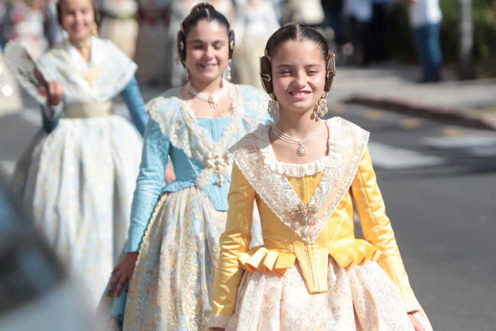 Homenaje a la Senyera de la agrupación de Fallas del Marítim