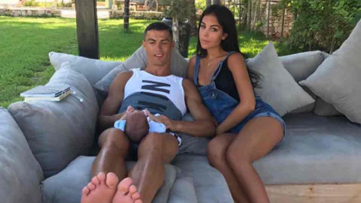 Cristiano Ronaldo, junto a su novia Georgina