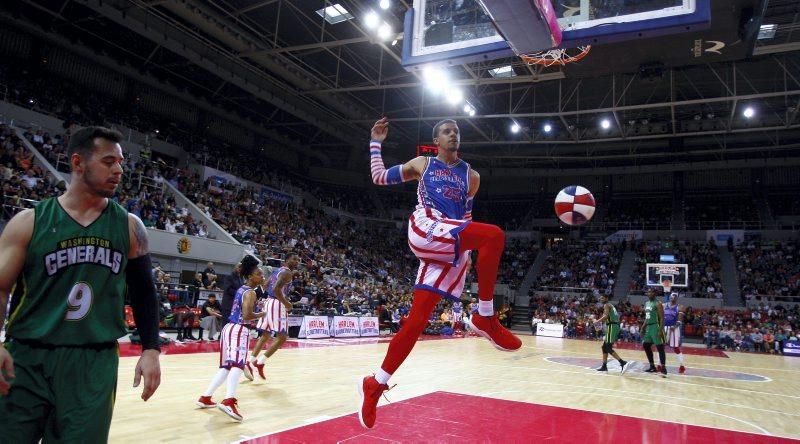 La exhibición de los Globetrotters cautivó al pabellón Príncipe Felipe