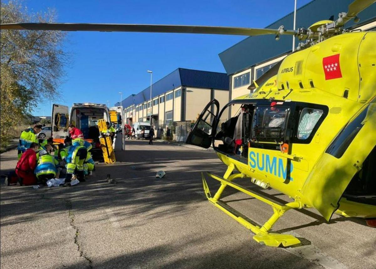 Imagen de archivo. Un ciclista de mediana edad, herido muy grave tras una caída en San Lorenzo de El Escorial