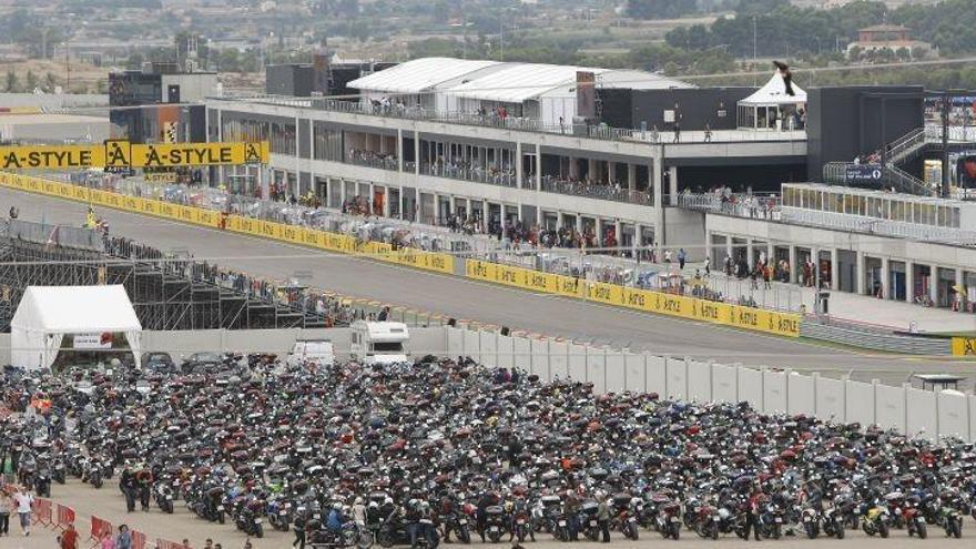 Los equipos y la organización de MotoGP pueblan ya MotorLand Aragón