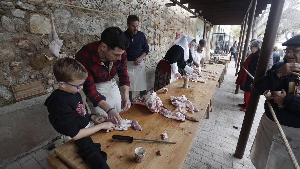 Así ha sido la Fira de Sant Tomàs y la Mostra de Matances de Sineu