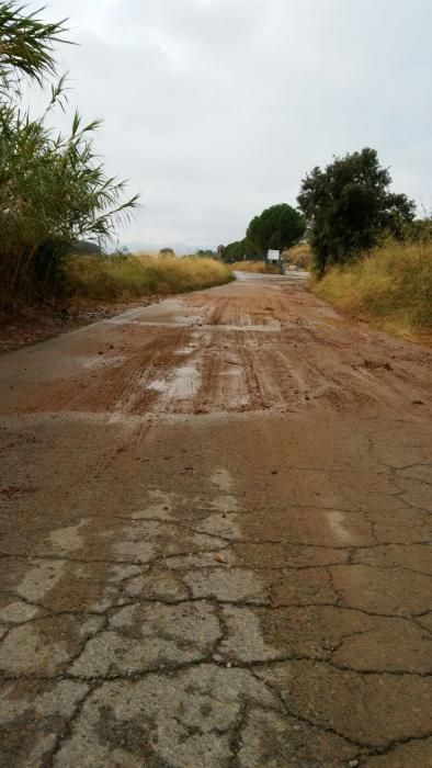 Carretera accés abocador de Vacamorta