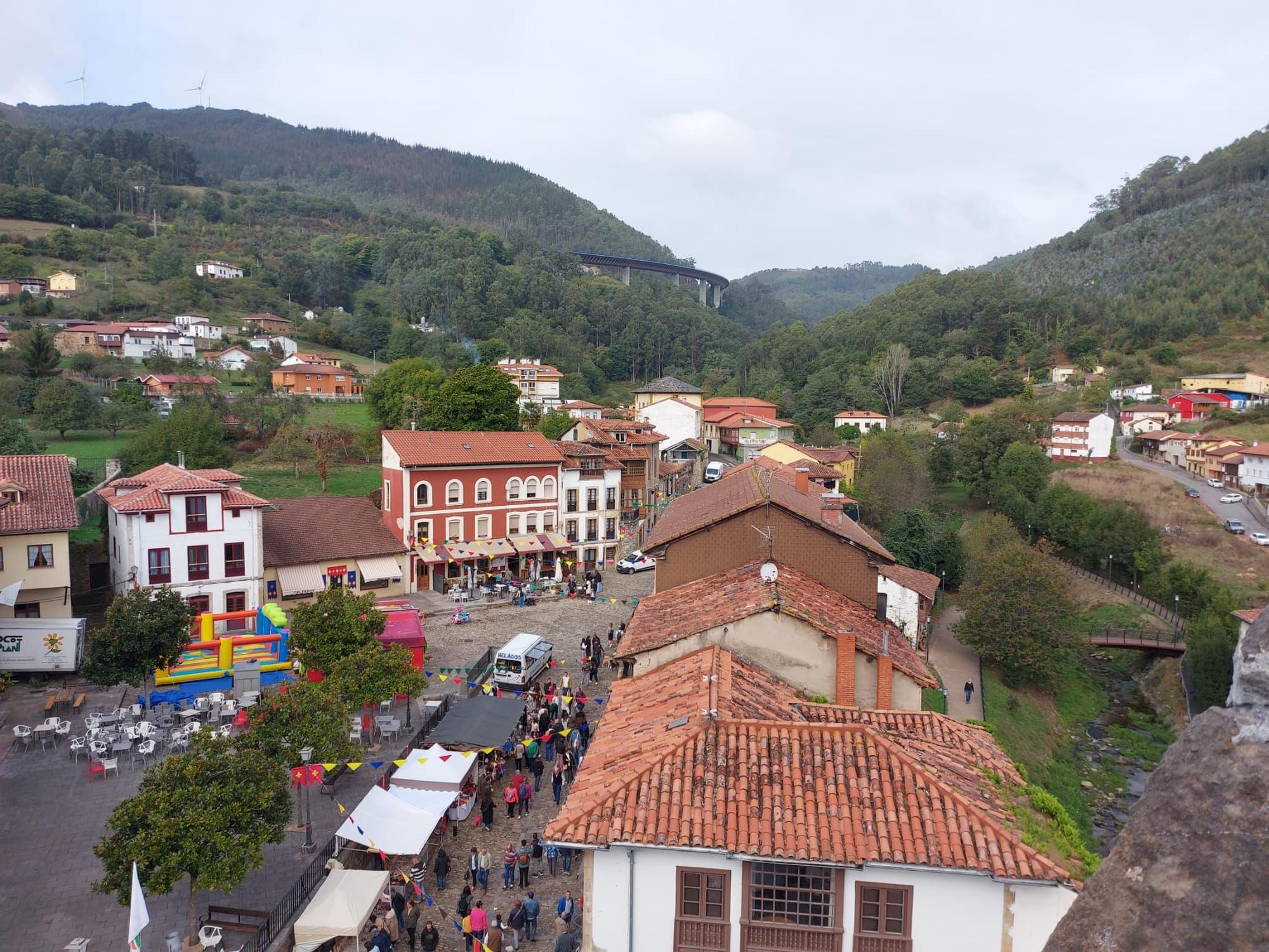 En imágenes: Domingo de lleno en la Feria Medieval de Salas