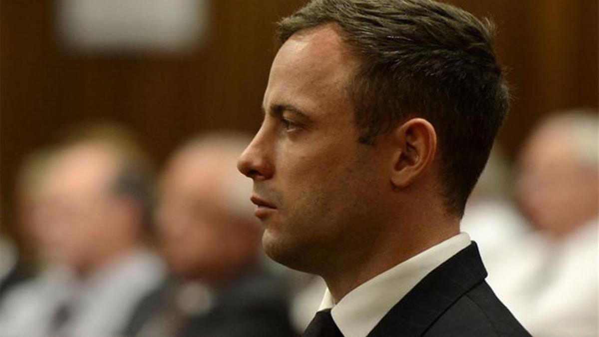 Pistorius, condenado a cinco años de prisión