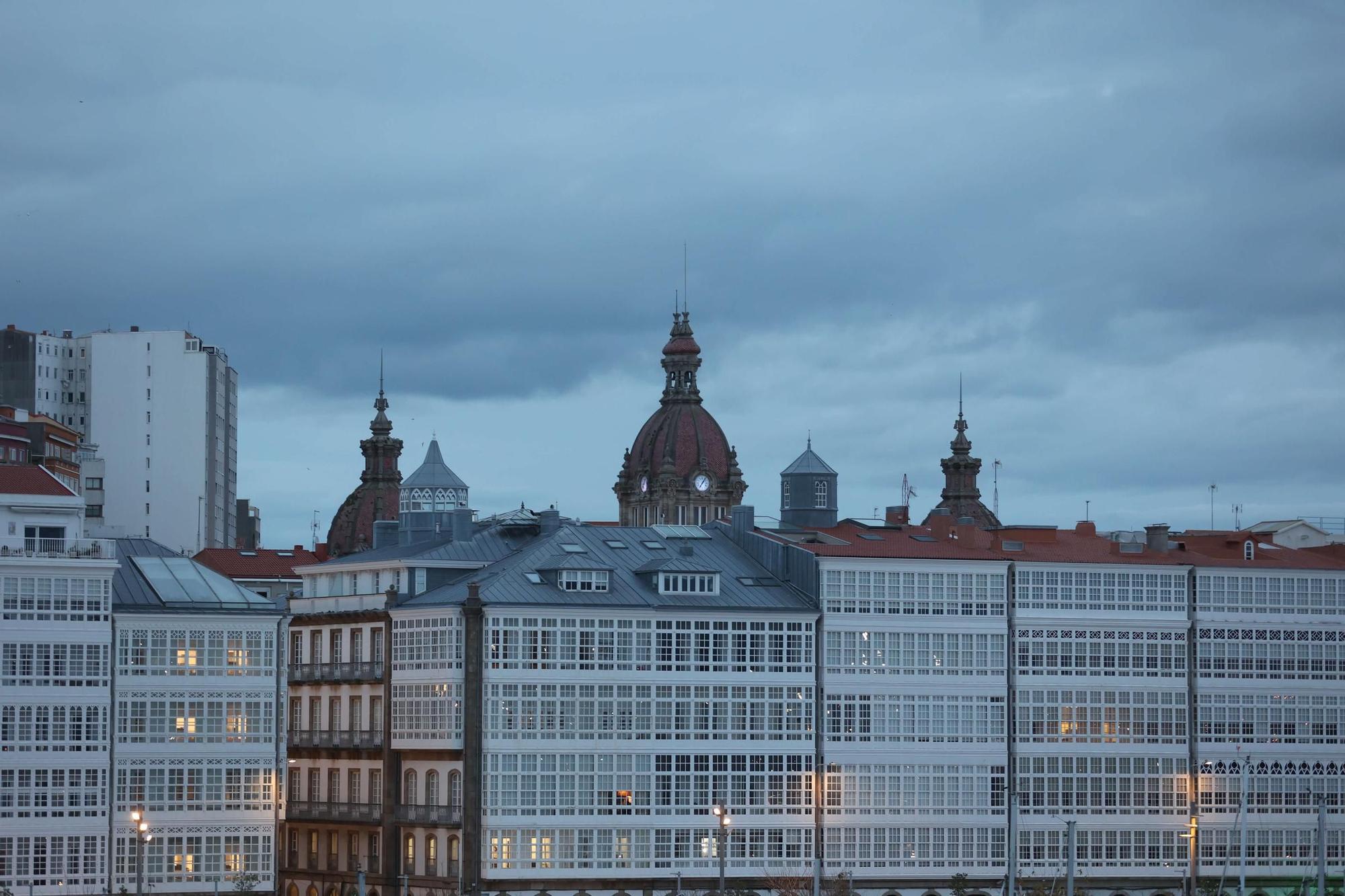 Cielo nublado y lluvias débiles sobre A Coruña