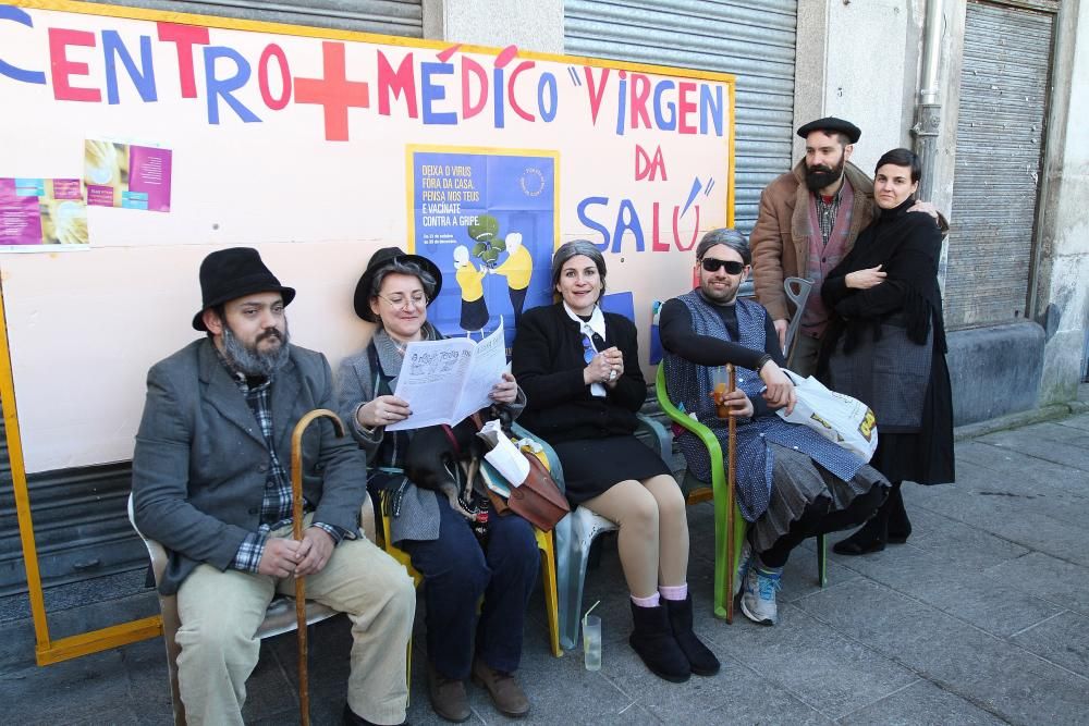 Más de 300 vasijas volaron por los aires en la segunda cita del Entroido en Xinzo de Limia.