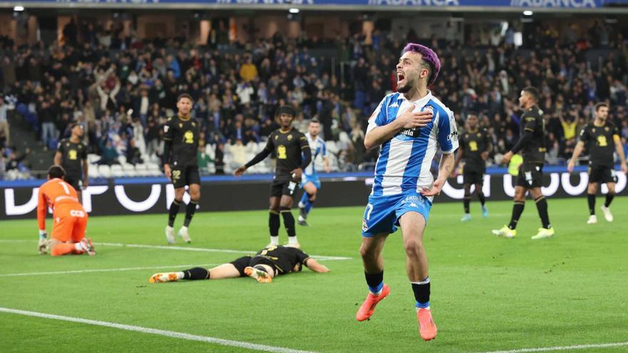 David Mella celebra un gol esta temporada ante el Castellón. | Iago López