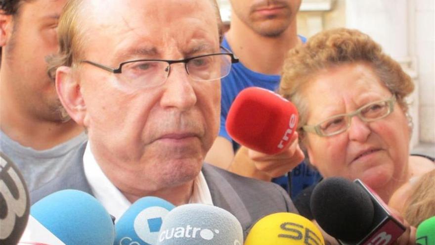 La prueba de ADN al cadáver de Ruiz-Mateos confirma que es padre de Adela Montes de Oca