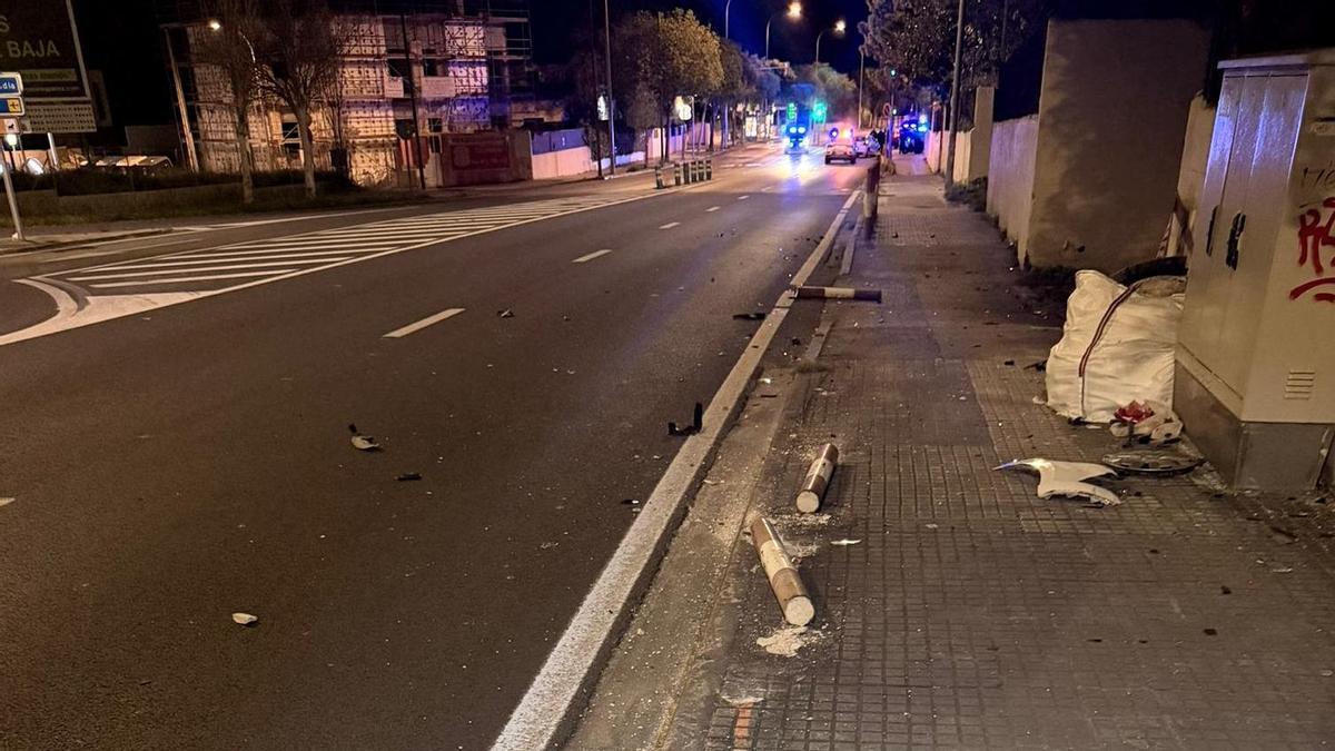 Un conductor ebrio y con el carné caducado sufre un aparatoso accidente en Palma
