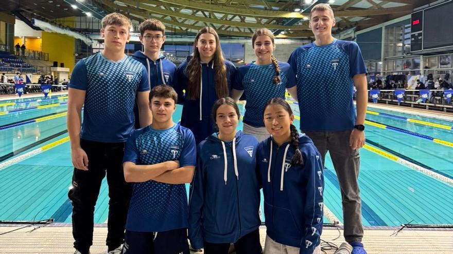 L'equip júnior del CN Manresa que va participar en els catalans