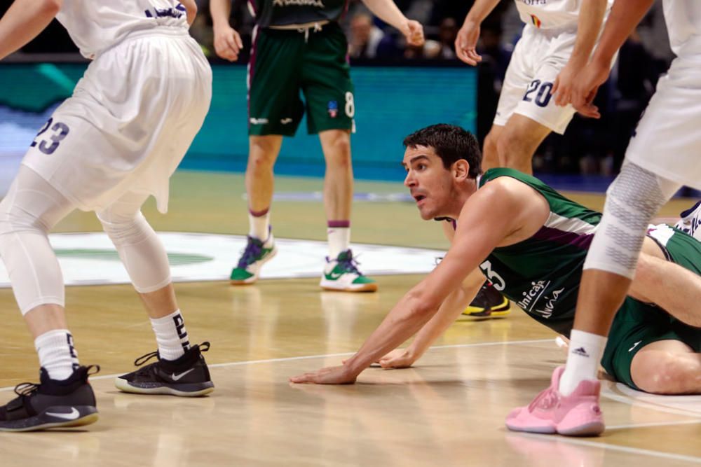 Alberto Díaz, Jaime Fernández y Rubén Guerrero aúpan al Unicaja en el último cuarto para sumar una nueva victoria europea ante el MoraBanc que deja a los verdes a un paso de los cuartos de final y con serias opciones de acabar campeón de grupo.