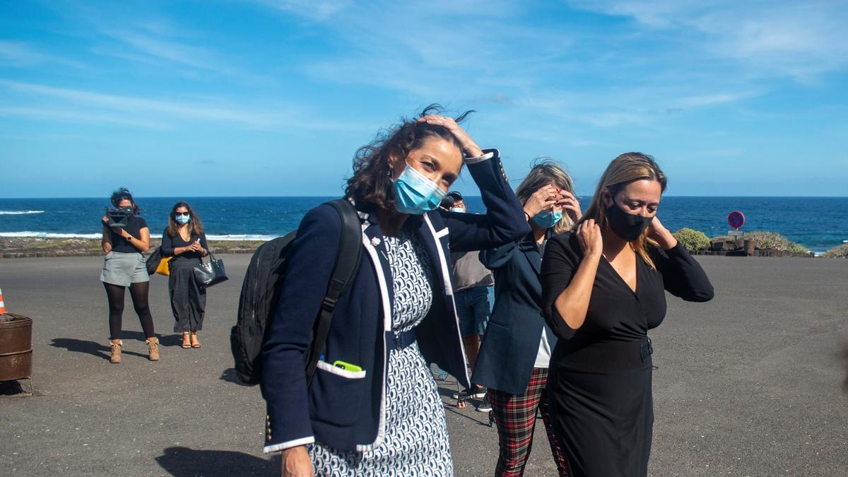 La ministra de Turismo asistió en Lanzarote a la presentación de una campaña de apoyo al comercio de proximidad