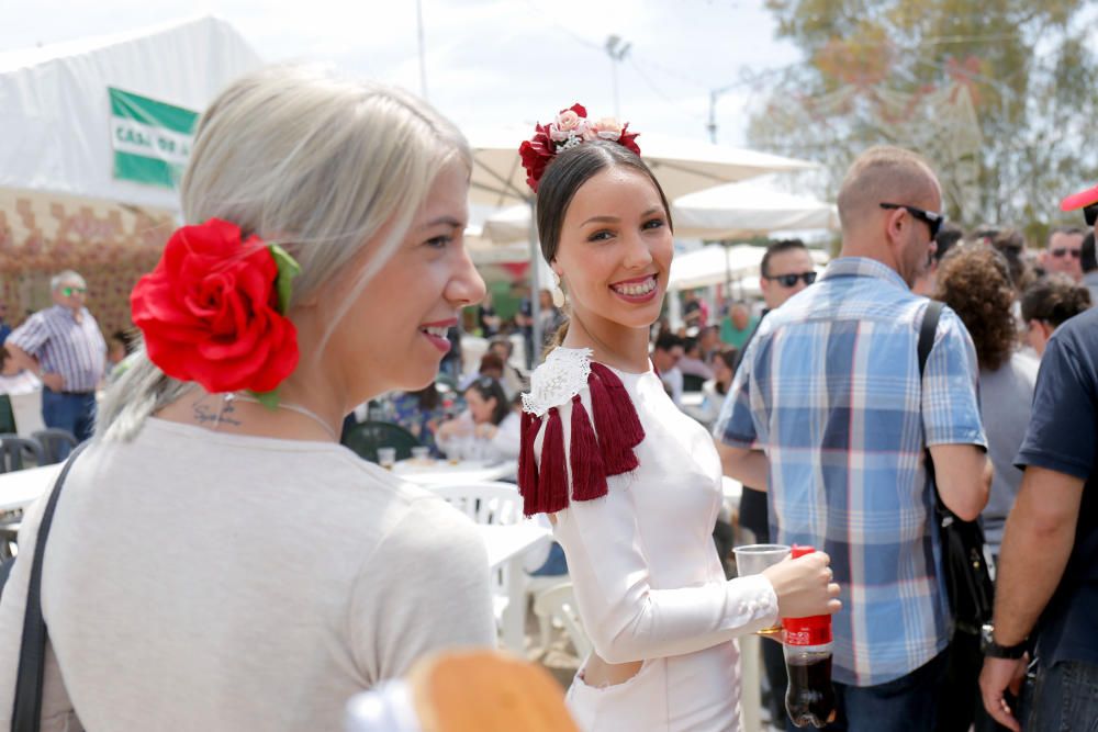 Último día de la Feria de Abril en València