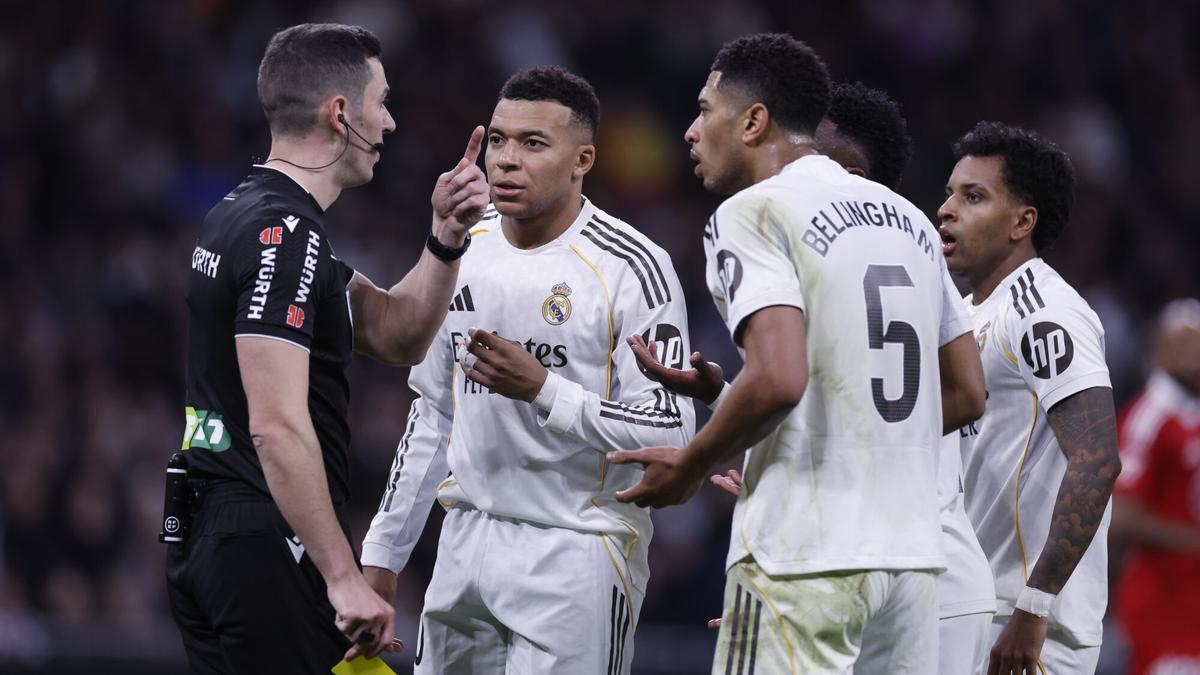 El audio del VAR del penalti a favor del Madrid contra el Sevilla