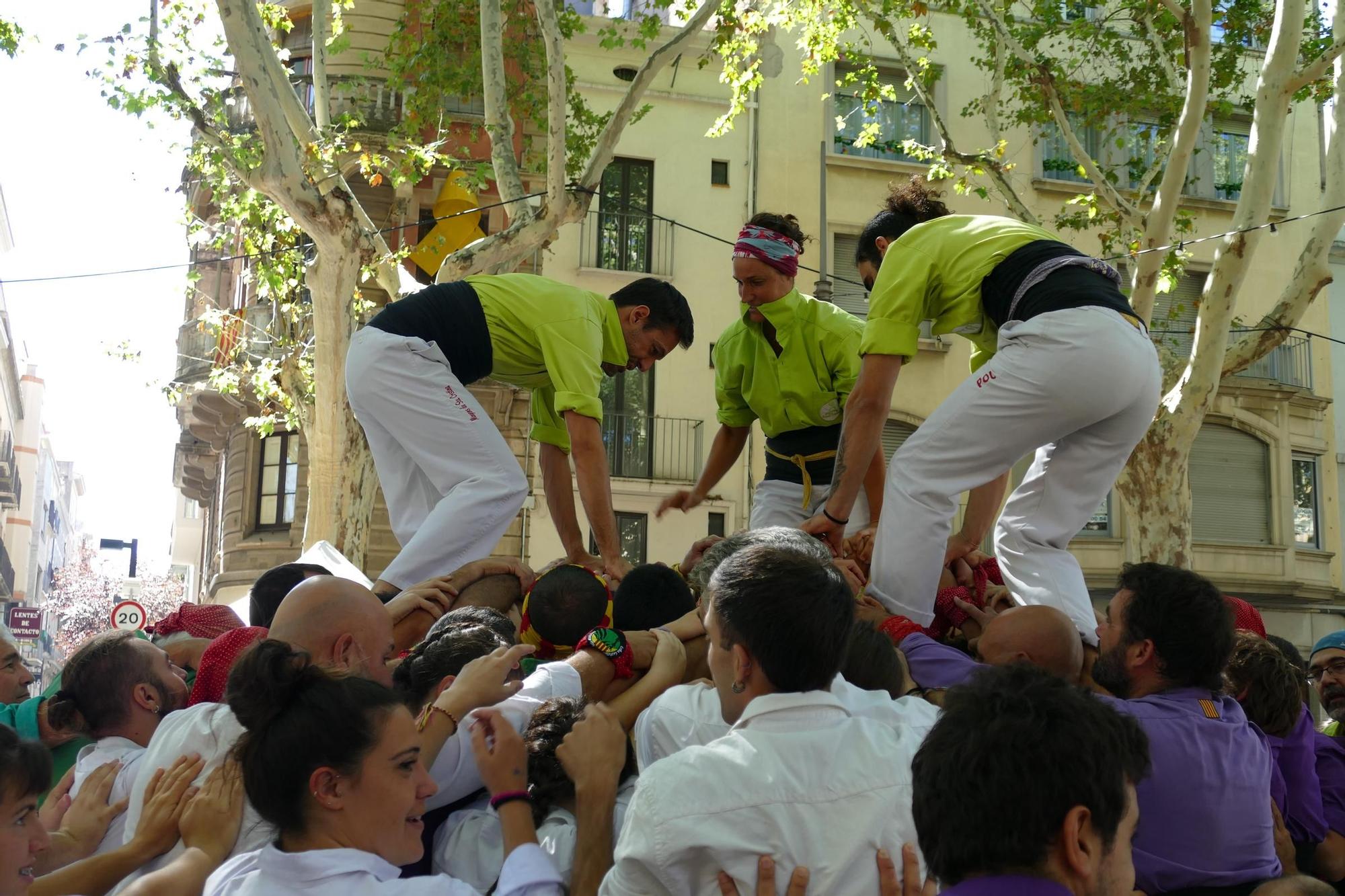 Els Merlots celebren la diada castellera d'aniversari a la Rambla de Figueres