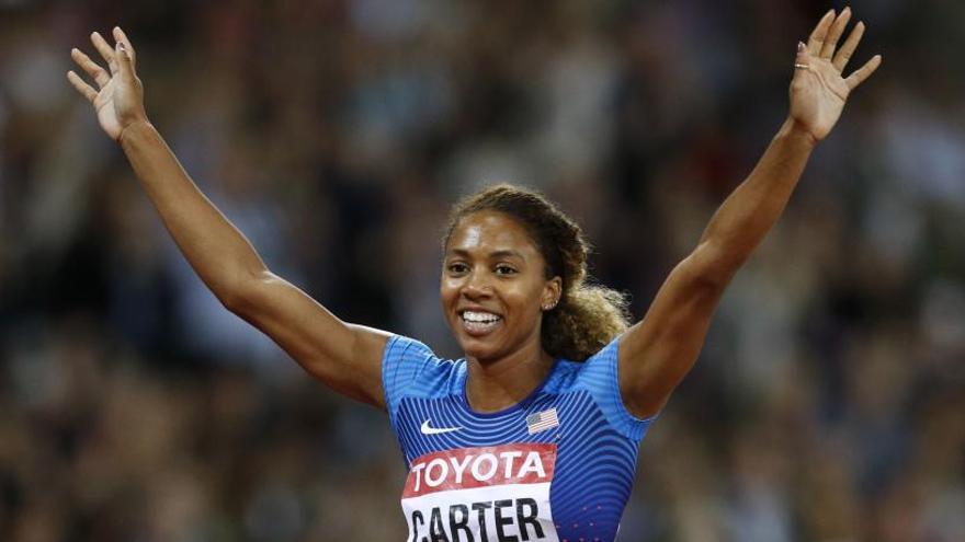 Kori Carter celebra su primer oro.