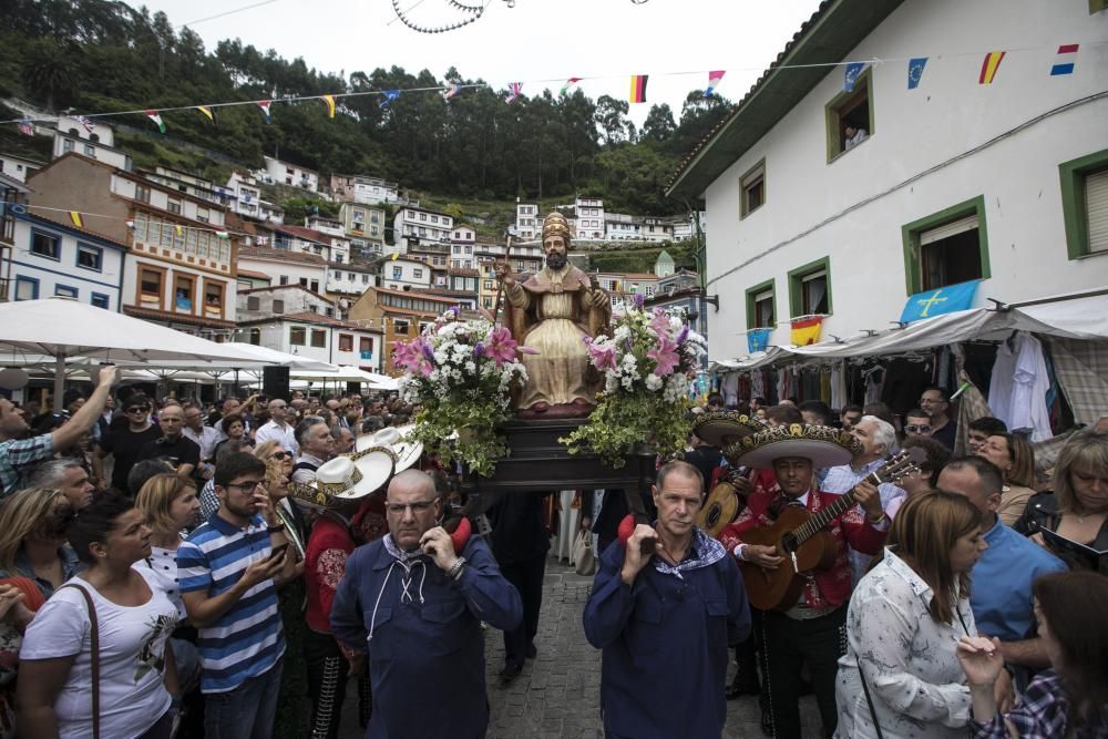 Cudillero se llena para escuchar el sermón de l' Amuravela