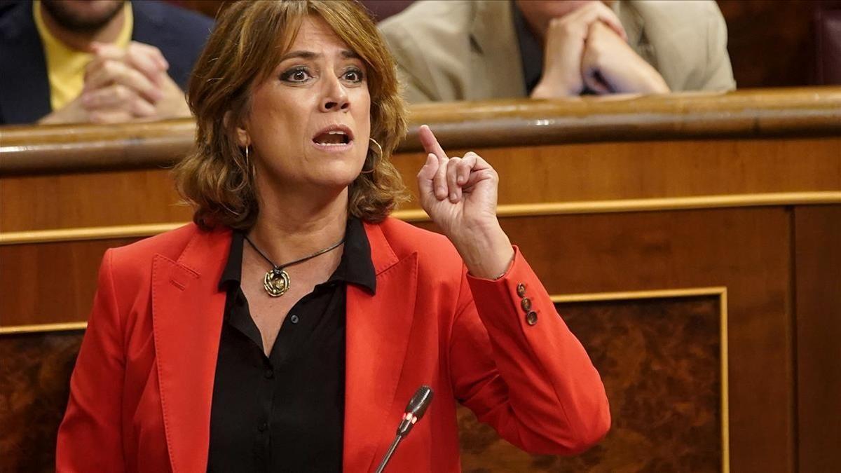 La ministra Dolores Delgado durante su intervención esta mañana en el Comgreso.