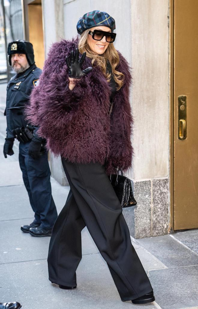 El look 'mob wife' de Jennifer Lopez en Nueva York.
