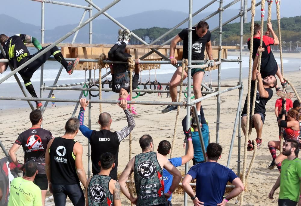 Alberto Dos Reis, del equipo Vengadores, el más rápido en completar el exigente desafío de obstáculos al que se enfrentaron cerca de dos mil personas.