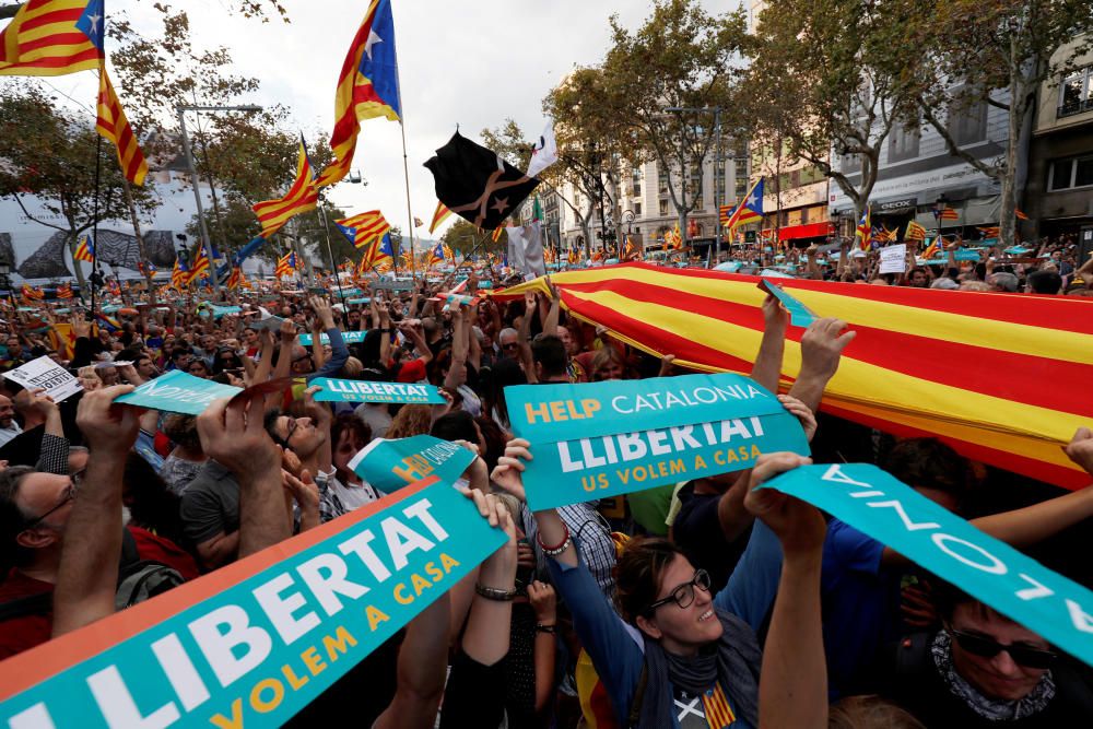 Manifestació a Barcelona per l'alliberament dels Jordis