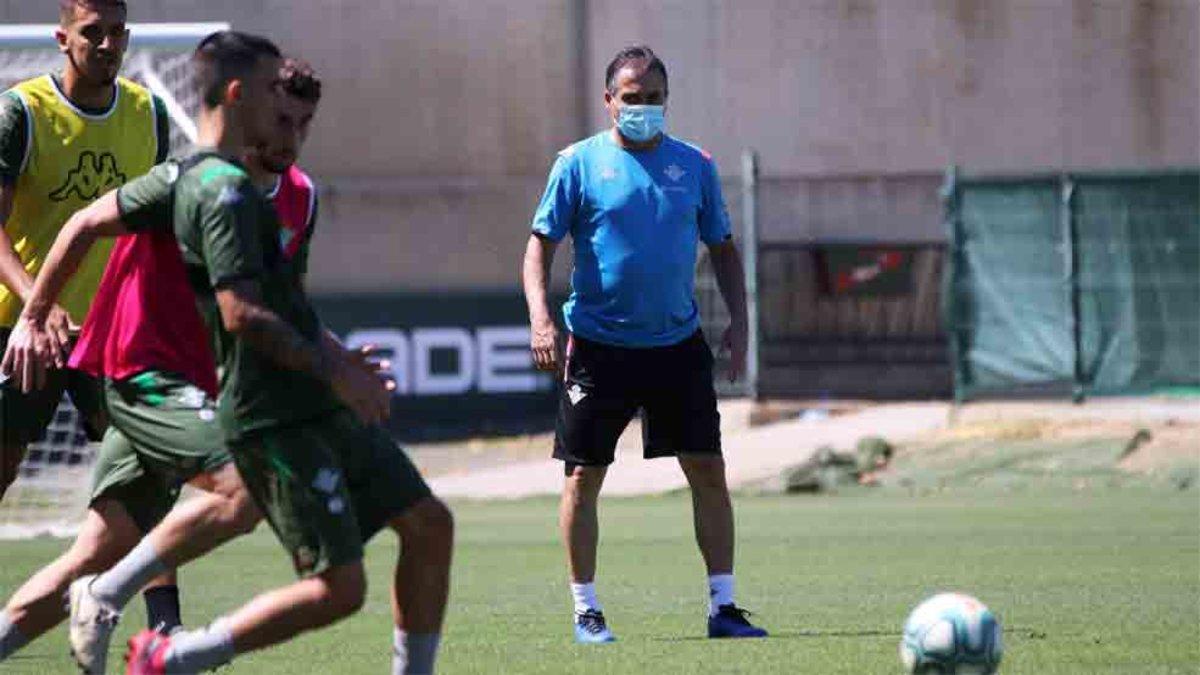 Alexis Trujillo ha dirigido el entrenamiento del Betis este domingo