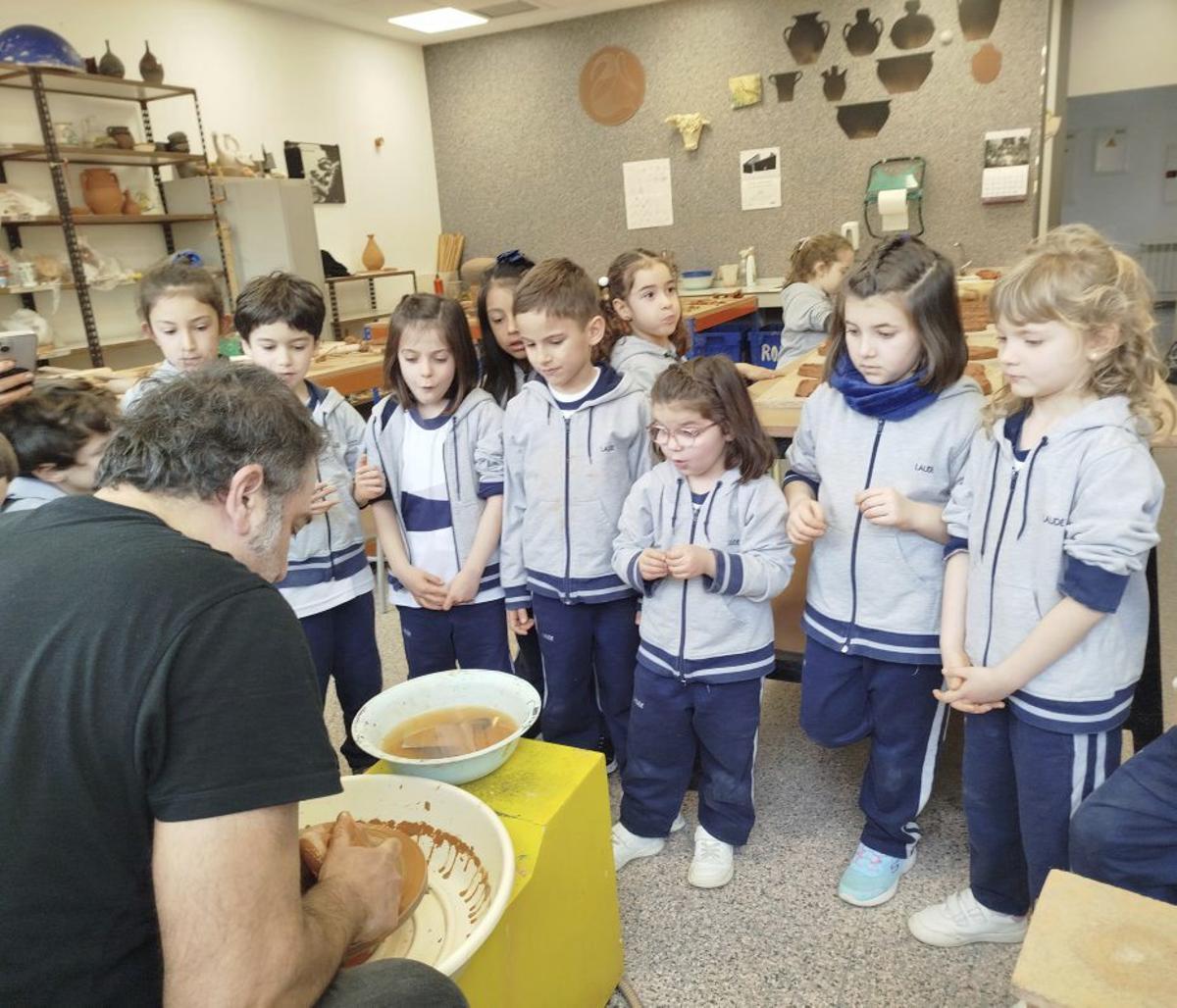 Alumnos del Palacio de Granda en un momento del evento.|  | CEDIDAS A LNE