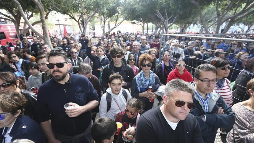 Del Bierzo cierra la fiesta de la pólvora y el color