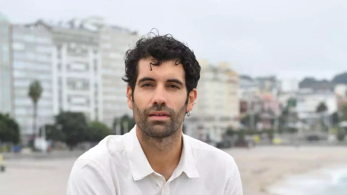 El actor Tamar Novas recomienda un restaurante cerca de A Coruña perfecto para una escapada gastronómica: pulpo con almejas como especialidad