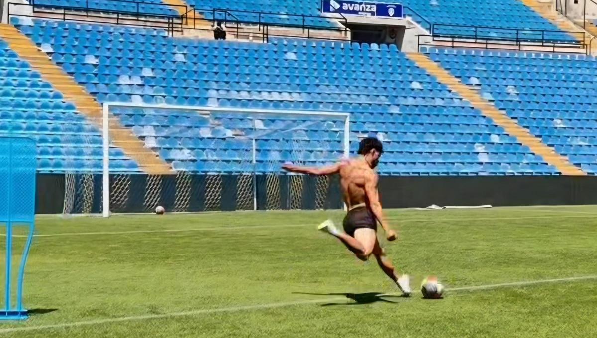 Fotograma del video compartido por el entrenador personal de Abde.