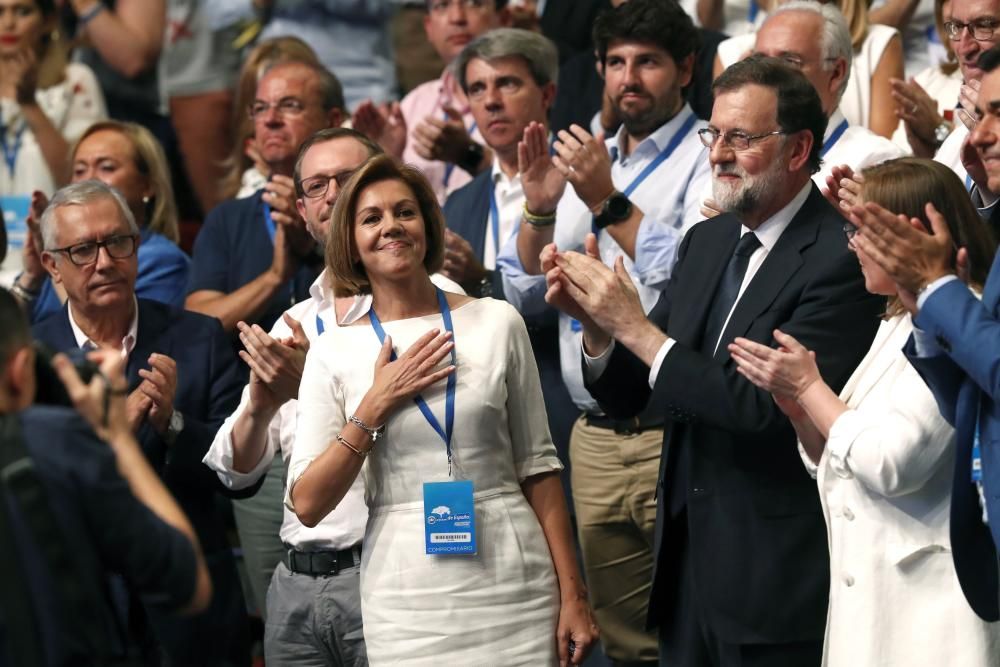 María Dolores de Cospedal, ovacionada tras su intervención en el Congreso Nacional del PP de 2018.