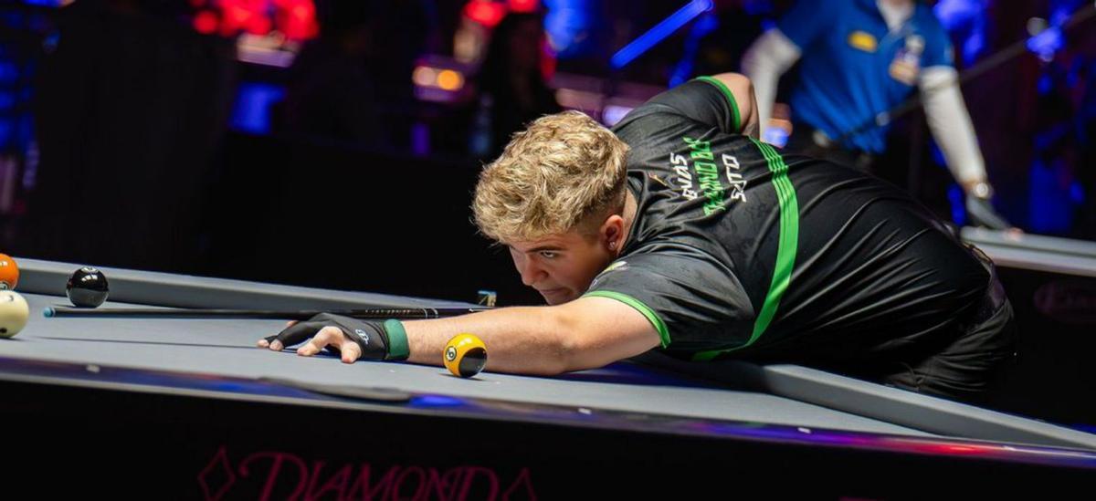 El jugador de billar professional Jonás Souto. | | MCDERMOTT CUES