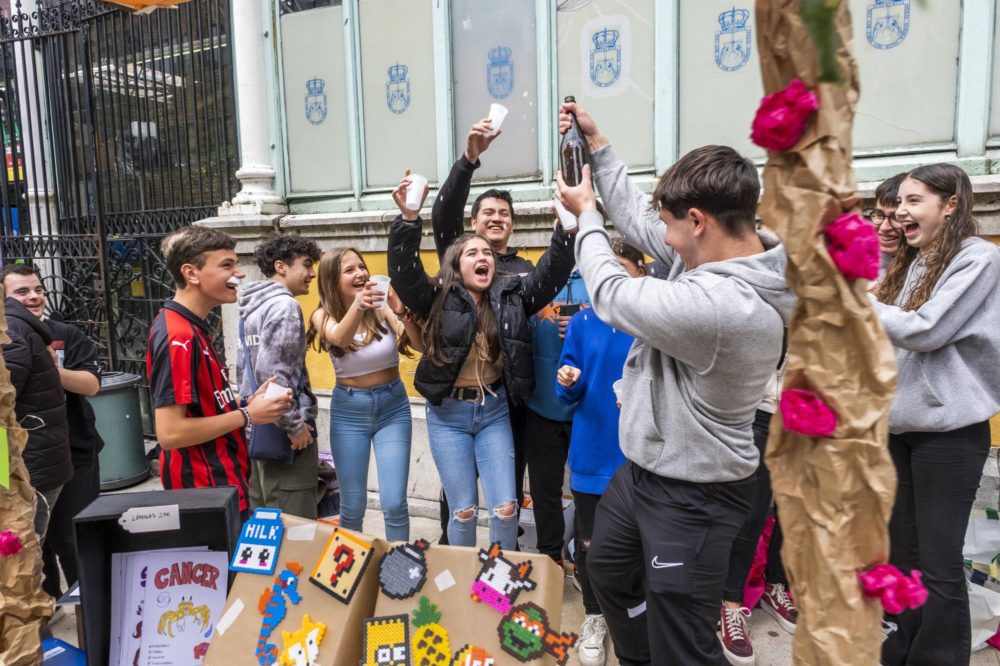 En imágenes: Mercados de Cooperativas y Asociaciones Educativas Asturianas en el Fontán