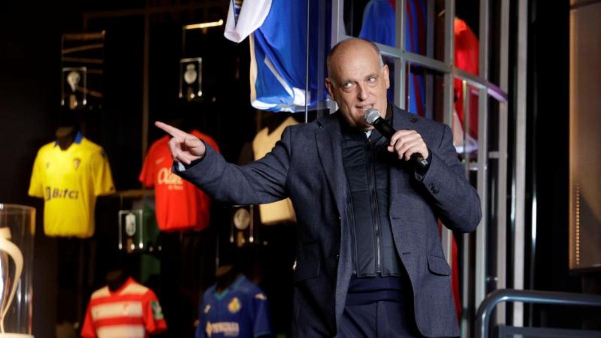 El presidente de LaLiga, Javier Tebas, participa en la inauguración del espacio gastronómico LaLiga TwentyNine's